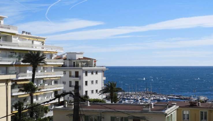 Appartement 2 ch au port de Nice avec vue sur mer